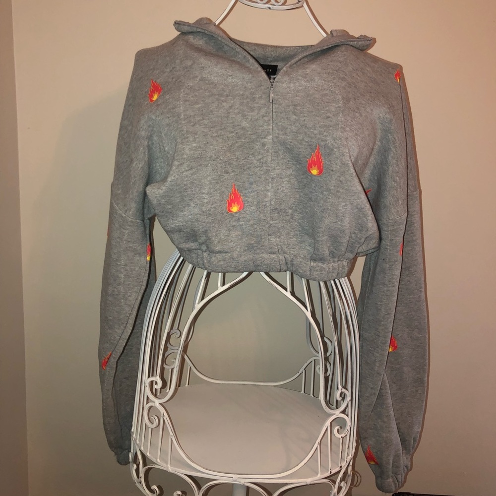 Grey cropped sweatshirt with neck zipper